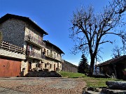 MONTE ZUCCO (1232 m) ad anello da casa-Zogno (300 m) con festa di fiori (17mar21)  - FOTOGALLERY